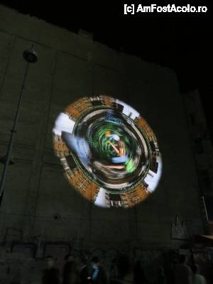 [P20] Metropolia - joc rotund de imagini și culori proiectat pe un perete.  » foto by tata123 🔱
 - 
<span class="allrVoted glyphicon glyphicon-heart hidden" id="av611873"></span>
<a class="m-l-10 hidden" id="sv611873" onclick="voting_Foto_DelVot(,611873,14175)" role="button">șterge vot <span class="glyphicon glyphicon-remove"></span></a>
<a id="v9611873" class=" c-red"  onclick="voting_Foto_SetVot(611873)" role="button"><span class="glyphicon glyphicon-heart-empty"></span> <b>LIKE</b> = Votează poza</a> <img class="hidden"  id="f611873W9" src="/imagini/loader.gif" border="0" /><span class="AjErrMes hidden" id="e611873ErM"></span>