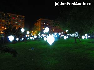 [P06] Chill Voxel - pădurea baloanelor luminoase umplute cu heliu.  » foto by tata123 🔱
 - 
<span class="allrVoted glyphicon glyphicon-heart hidden" id="av611859"></span>
<a class="m-l-10 hidden" id="sv611859" onclick="voting_Foto_DelVot(,611859,14175)" role="button">șterge vot <span class="glyphicon glyphicon-remove"></span></a>
<a id="v9611859" class=" c-red"  onclick="voting_Foto_SetVot(611859)" role="button"><span class="glyphicon glyphicon-heart-empty"></span> <b>LIKE</b> = Votează poza</a> <img class="hidden"  id="f611859W9" src="/imagini/loader.gif" border="0" /><span class="AjErrMes hidden" id="e611859ErM"></span>