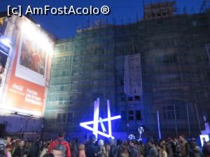 [P05] „Tensegrity” - în fața Poliției Capitalei.  » foto by tata123 🔱
 - 
<span class="allrVoted glyphicon glyphicon-heart hidden" id="av1066064"></span>
<a class="m-l-10 hidden" id="sv1066064" onclick="voting_Foto_DelVot(,1066064,14175)" role="button">șterge vot <span class="glyphicon glyphicon-remove"></span></a>
<a id="v91066064" class=" c-red"  onclick="voting_Foto_SetVot(1066064)" role="button"><span class="glyphicon glyphicon-heart-empty"></span> <b>LIKE</b> = Votează poza</a> <img class="hidden"  id="f1066064W9" src="/imagini/loader.gif" border="0" /><span class="AjErrMes hidden" id="e1066064ErM"></span>