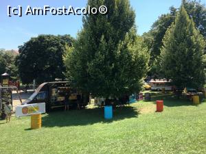 [P09] Bucătării mobile în parc » foto by AZE
 - 
<span class="allrVoted glyphicon glyphicon-heart hidden" id="av1237741"></span>
<a class="m-l-10 hidden" id="sv1237741" onclick="voting_Foto_DelVot(,1237741,14186)" role="button">șterge vot <span class="glyphicon glyphicon-remove"></span></a>
<a id="v91237741" class=" c-red"  onclick="voting_Foto_SetVot(1237741)" role="button"><span class="glyphicon glyphicon-heart-empty"></span> <b>LIKE</b> = Votează poza</a> <img class="hidden"  id="f1237741W9" src="/imagini/loader.gif" border="0" /><span class="AjErrMes hidden" id="e1237741ErM"></span>