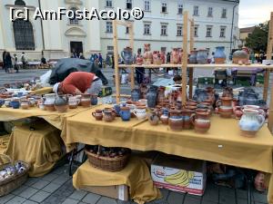[P26] Târgul olarilor,Piața Mare » foto by AZE
 - 
<span class="allrVoted glyphicon glyphicon-heart hidden" id="av1385638"></span>
<a class="m-l-10 hidden" id="sv1385638" onclick="voting_Foto_DelVot(,1385638,14186)" role="button">șterge vot <span class="glyphicon glyphicon-remove"></span></a>
<a id="v91385638" class=" c-red"  onclick="voting_Foto_SetVot(1385638)" role="button"><span class="glyphicon glyphicon-heart-empty"></span> <b>LIKE</b> = Votează poza</a> <img class="hidden"  id="f1385638W9" src="/imagini/loader.gif" border="0" /><span class="AjErrMes hidden" id="e1385638ErM"></span>