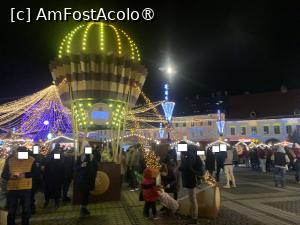 [P33] Târgul din Piața Mare,ediția 2023 » foto by AZE
 - 
<span class="allrVoted glyphicon glyphicon-heart hidden" id="av1399724"></span>
<a class="m-l-10 hidden" id="sv1399724" onclick="voting_Foto_DelVot(,1399724,14186)" role="button">șterge vot <span class="glyphicon glyphicon-remove"></span></a>
<a id="v91399724" class=" c-red"  onclick="voting_Foto_SetVot(1399724)" role="button"><span class="glyphicon glyphicon-heart-empty"></span> <b>LIKE</b> = Votează poza</a> <img class="hidden"  id="f1399724W9" src="/imagini/loader.gif" border="0" /><span class="AjErrMes hidden" id="e1399724ErM"></span>