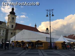[P02] Cortul amplasat pentru Cibinfest » foto by AZE
 - 
<span class="allrVoted glyphicon glyphicon-heart hidden" id="av1113463"></span>
<a class="m-l-10 hidden" id="sv1113463" onclick="voting_Foto_DelVot(,1113463,14186)" role="button">șterge vot <span class="glyphicon glyphicon-remove"></span></a>
<a id="v91113463" class=" c-red"  onclick="voting_Foto_SetVot(1113463)" role="button"><span class="glyphicon glyphicon-heart-empty"></span> <b>LIKE</b> = Votează poza</a> <img class="hidden"  id="f1113463W9" src="/imagini/loader.gif" border="0" /><span class="AjErrMes hidden" id="e1113463ErM"></span>