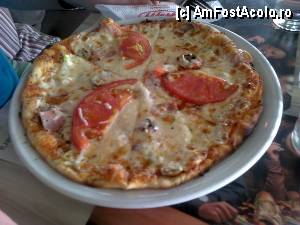 [P32] Sandanski - Happy, pizza » foto by Dragoș_MD
 - 
<span class="allrVoted glyphicon glyphicon-heart hidden" id="av422871"></span>
<a class="m-l-10 hidden" id="sv422871" onclick="voting_Foto_DelVot(,422871,14189)" role="button">șterge vot <span class="glyphicon glyphicon-remove"></span></a>
<a id="v9422871" class=" c-red"  onclick="voting_Foto_SetVot(422871)" role="button"><span class="glyphicon glyphicon-heart-empty"></span> <b>LIKE</b> = Votează poza</a> <img class="hidden"  id="f422871W9" src="/imagini/loader.gif" border="0" /><span class="AjErrMes hidden" id="e422871ErM"></span>