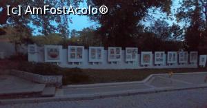 [P27] Parcul municipal „Sveti vraci” Sandaski - expoziția de desene ale copiilor » foto by Dragoș_MD
 - 
<span class="allrVoted glyphicon glyphicon-heart hidden" id="av814983"></span>
<a class="m-l-10 hidden" id="sv814983" onclick="voting_Foto_DelVot(,814983,14189)" role="button">șterge vot <span class="glyphicon glyphicon-remove"></span></a>
<a id="v9814983" class=" c-red"  onclick="voting_Foto_SetVot(814983)" role="button"><span class="glyphicon glyphicon-heart-empty"></span> <b>LIKE</b> = Votează poza</a> <img class="hidden"  id="f814983W9" src="/imagini/loader.gif" border="0" /><span class="AjErrMes hidden" id="e814983ErM"></span>