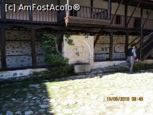 [P09] Chilii si sali de masa si curs din secole trecute, balconul ce se vede are o chiuveta rudimentara pentru spalat pe fata a celor ce locuiau acolo.  » foto by elviramvio
 - 
<span class="allrVoted glyphicon glyphicon-heart hidden" id="av765185"></span>
<a class="m-l-10 hidden" id="sv765185" onclick="voting_Foto_DelVot(,765185,14189)" role="button">șterge vot <span class="glyphicon glyphicon-remove"></span></a>
<a id="v9765185" class=" c-red"  onclick="voting_Foto_SetVot(765185)" role="button"><span class="glyphicon glyphicon-heart-empty"></span> <b>LIKE</b> = Votează poza</a> <img class="hidden"  id="f765185W9" src="/imagini/loader.gif" border="0" /><span class="AjErrMes hidden" id="e765185ErM"></span>