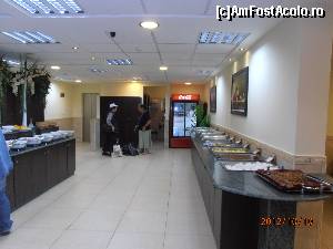 [P13] Shepherd Plaza Hotel - locul de unde ne infruptam cu bucatele lor delicioase! E asa de gol, deoarece eu ajungeam tot printre ultimii la restaurant...  » foto by sunflower
 - 
<span class="allrVoted glyphicon glyphicon-heart hidden" id="av600749"></span>
<a class="m-l-10 hidden" id="sv600749" onclick="voting_Foto_DelVot(,600749,14218)" role="button">șterge vot <span class="glyphicon glyphicon-remove"></span></a>
<a id="v9600749" class=" c-red"  onclick="voting_Foto_SetVot(600749)" role="button"><span class="glyphicon glyphicon-heart-empty"></span> <b>LIKE</b> = Votează poza</a> <img class="hidden"  id="f600749W9" src="/imagini/loader.gif" border="0" /><span class="AjErrMes hidden" id="e600749ErM"></span>