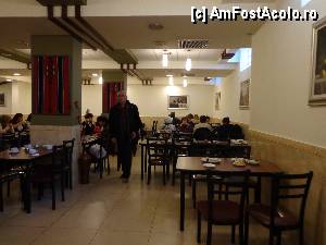 [P32] Shepherd Plaza Hotel, Bethlehem: restaurantul » foto by mariana.olaru
 - 
<span class="allrVoted glyphicon glyphicon-heart hidden" id="av423466"></span>
<a class="m-l-10 hidden" id="sv423466" onclick="voting_Foto_DelVot(,423466,14218)" role="button">șterge vot <span class="glyphicon glyphicon-remove"></span></a>
<a id="v9423466" class=" c-red"  onclick="voting_Foto_SetVot(423466)" role="button"><span class="glyphicon glyphicon-heart-empty"></span> <b>LIKE</b> = Votează poza</a> <img class="hidden"  id="f423466W9" src="/imagini/loader.gif" border="0" /><span class="AjErrMes hidden" id="e423466ErM"></span>