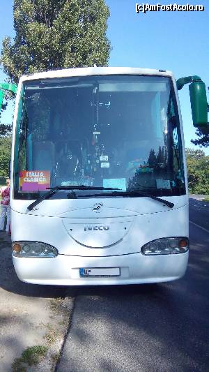 [P01] Autocarul cu pricina,  » foto by Aqvila
 - 
<span class="allrVoted glyphicon glyphicon-heart hidden" id="av673536"></span>
<a class="m-l-10 hidden" id="sv673536" onclick="voting_Foto_DelVot(,673536,14241)" role="button">șterge vot <span class="glyphicon glyphicon-remove"></span></a>
<a id="v9673536" class=" c-red"  onclick="voting_Foto_SetVot(673536)" role="button"><span class="glyphicon glyphicon-heart-empty"></span> <b>LIKE</b> = Votează poza</a> <img class="hidden"  id="f673536W9" src="/imagini/loader.gif" border="0" /><span class="AjErrMes hidden" id="e673536ErM"></span>