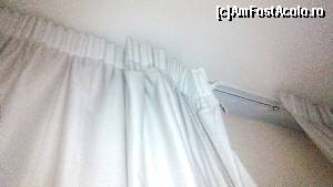 [P08] Deşi teribil de cald, chiar şi pe timpul nopţii, n-am deschis fereastra. Dacă adia vântul, scutura praful de pe perdelele îmbâcsite.  » foto by Aqvila
 - 
<span class="allrVoted glyphicon glyphicon-heart hidden" id="av673551"></span>
<a class="m-l-10 hidden" id="sv673551" onclick="voting_Foto_DelVot(,673551,14241)" role="button">șterge vot <span class="glyphicon glyphicon-remove"></span></a>
<a id="v9673551" class=" c-red"  onclick="voting_Foto_SetVot(673551)" role="button"><span class="glyphicon glyphicon-heart-empty"></span> <b>LIKE</b> = Votează poza</a> <img class="hidden"  id="f673551W9" src="/imagini/loader.gif" border="0" /><span class="AjErrMes hidden" id="e673551ErM"></span>