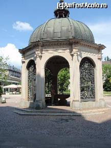 [P13] Pavilionul cu Kochbrunnen » foto by ciprian.dima
 - 
<span class="allrVoted glyphicon glyphicon-heart hidden" id="av424944"></span>
<a class="m-l-10 hidden" id="sv424944" onclick="voting_Foto_DelVot(,424944,14248)" role="button">șterge vot <span class="glyphicon glyphicon-remove"></span></a>
<a id="v9424944" class=" c-red"  onclick="voting_Foto_SetVot(424944)" role="button"><span class="glyphicon glyphicon-heart-empty"></span> <b>LIKE</b> = Votează poza</a> <img class="hidden"  id="f424944W9" src="/imagini/loader.gif" border="0" /><span class="AjErrMes hidden" id="e424944ErM"></span>