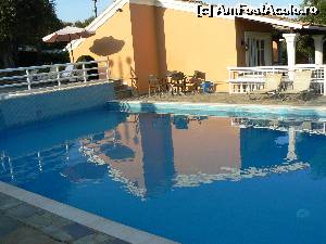 [P03] Piscina » foto by Xander
 - 
<span class="allrVoted glyphicon glyphicon-heart hidden" id="av663923"></span>
<a class="m-l-10 hidden" id="sv663923" onclick="voting_Foto_DelVot(,663923,14316)" role="button">șterge vot <span class="glyphicon glyphicon-remove"></span></a>
<a id="v9663923" class=" c-red"  onclick="voting_Foto_SetVot(663923)" role="button"><span class="glyphicon glyphicon-heart-empty"></span> <b>LIKE</b> = Votează poza</a> <img class="hidden"  id="f663923W9" src="/imagini/loader.gif" border="0" /><span class="AjErrMes hidden" id="e663923ErM"></span>