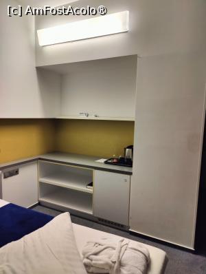 [P17] Yacht Hotel; camera » foto by crismis
 - 
<span class="allrVoted glyphicon glyphicon-heart hidden" id="av1529743"></span>
<a class="m-l-10 hidden" id="sv1529743" onclick="voting_Foto_DelVot(,1529743,14324)" role="button">șterge vot <span class="glyphicon glyphicon-remove"></span></a>
<a id="v91529743" class=" c-red"  onclick="voting_Foto_SetVot(1529743)" role="button"><span class="glyphicon glyphicon-heart-empty"></span> <b>LIKE</b> = Votează poza</a> <img class="hidden"  id="f1529743W9" src="/imagini/loader.gif" border="0" /><span class="AjErrMes hidden" id="e1529743ErM"></span>