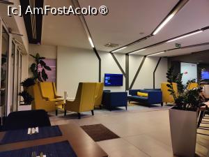 [P09] Yacht Hotel; zona de relaxare din lobby » foto by crismis
 - 
<span class="allrVoted glyphicon glyphicon-heart hidden" id="av1529735"></span>
<a class="m-l-10 hidden" id="sv1529735" onclick="voting_Foto_DelVot(,1529735,14324)" role="button">șterge vot <span class="glyphicon glyphicon-remove"></span></a>
<a id="v91529735" class=" c-red"  onclick="voting_Foto_SetVot(1529735)" role="button"><span class="glyphicon glyphicon-heart-empty"></span> <b>LIKE</b> = Votează poza</a> <img class="hidden"  id="f1529735W9" src="/imagini/loader.gif" border="0" /><span class="AjErrMes hidden" id="e1529735ErM"></span>