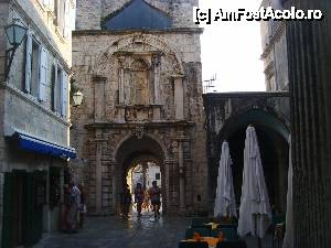 [P44] Korcula, poarta de intrare in orasul vechi » foto by felix
 - 
<span class="allrVoted glyphicon glyphicon-heart hidden" id="av432091"></span>
<a class="m-l-10 hidden" id="sv432091" onclick="voting_Foto_DelVot(,432091,14336)" role="button">șterge vot <span class="glyphicon glyphicon-remove"></span></a>
<a id="v9432091" class=" c-red"  onclick="voting_Foto_SetVot(432091)" role="button"><span class="glyphicon glyphicon-heart-empty"></span> <b>LIKE</b> = Votează poza</a> <img class="hidden"  id="f432091W9" src="/imagini/loader.gif" border="0" /><span class="AjErrMes hidden" id="e432091ErM"></span>