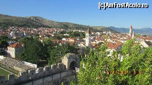 [P50] Trogir văzut din fort » foto by crismis
 - 
<span class="allrVoted glyphicon glyphicon-heart hidden" id="av675320"></span>
<a class="m-l-10 hidden" id="sv675320" onclick="voting_Foto_DelVot(,675320,14336)" role="button">șterge vot <span class="glyphicon glyphicon-remove"></span></a>
<a id="v9675320" class=" c-red"  onclick="voting_Foto_SetVot(675320)" role="button"><span class="glyphicon glyphicon-heart-empty"></span> <b>LIKE</b> = Votează poza</a> <img class="hidden"  id="f675320W9" src="/imagini/loader.gif" border="0" /><span class="AjErrMes hidden" id="e675320ErM"></span>