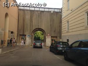 [P50] Ieșire din vechiul oraș Zadar.  » foto by Aurici
 - 
<span class="allrVoted glyphicon glyphicon-heart hidden" id="av1025249"></span>
<a class="m-l-10 hidden" id="sv1025249" onclick="voting_Foto_DelVot(,1025249,14336)" role="button">șterge vot <span class="glyphicon glyphicon-remove"></span></a>
<a id="v91025249" class=" c-red"  onclick="voting_Foto_SetVot(1025249)" role="button"><span class="glyphicon glyphicon-heart-empty"></span> <b>LIKE</b> = Votează poza</a> <img class="hidden"  id="f1025249W9" src="/imagini/loader.gif" border="0" /><span class="AjErrMes hidden" id="e1025249ErM"></span>