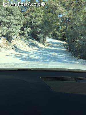 [P01] haideti spre marble beach - asa arata drumul alb » foto by Dan&Ema
 - 
<span class="allrVoted glyphicon glyphicon-heart hidden" id="av880680"></span>
<a class="m-l-10 hidden" id="sv880680" onclick="voting_Foto_DelVot(,880680,14421)" role="button">șterge vot <span class="glyphicon glyphicon-remove"></span></a>
<a id="v9880680" class=" c-red"  onclick="voting_Foto_SetVot(880680)" role="button"><span class="glyphicon glyphicon-heart-empty"></span> <b>LIKE</b> = Votează poza</a> <img class="hidden"  id="f880680W9" src="/imagini/loader.gif" border="0" /><span class="AjErrMes hidden" id="e880680ErM"></span>