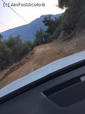 [P28] tronsonul putin mai accidentat de drum de dinainte de golden beach » foto by Dan&Ema
 - 
<span class="allrVoted glyphicon glyphicon-heart hidden" id="av880727"></span>
<a class="m-l-10 hidden" id="sv880727" onclick="voting_Foto_DelVot(,880727,14421)" role="button">șterge vot <span class="glyphicon glyphicon-remove"></span></a>
<a id="v9880727" class=" c-red"  onclick="voting_Foto_SetVot(880727)" role="button"><span class="glyphicon glyphicon-heart-empty"></span> <b>LIKE</b> = Votează poza</a> <img class="hidden"  id="f880727W9" src="/imagini/loader.gif" border="0" /><span class="AjErrMes hidden" id="e880727ErM"></span>