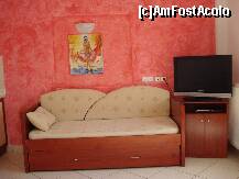 [P22] Canapeaua extensibila din acel apartament ce poate gazdui o familie cu 2 copii, la Eric's pool » foto by ileanaxperta*
 - 
<span class="allrVoted glyphicon glyphicon-heart hidden" id="av168656"></span>
<a class="m-l-10 hidden" id="sv168656" onclick="voting_Foto_DelVot(,168656,14421)" role="button">șterge vot <span class="glyphicon glyphicon-remove"></span></a>
<a id="v9168656" class=" c-red"  onclick="voting_Foto_SetVot(168656)" role="button"><span class="glyphicon glyphicon-heart-empty"></span> <b>LIKE</b> = Votează poza</a> <img class="hidden"  id="f168656W9" src="/imagini/loader.gif" border="0" /><span class="AjErrMes hidden" id="e168656ErM"></span>