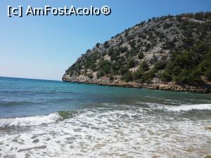 [P19] O plaja neamenajata, cu pietre in apa » foto by veyr00n
 - 
<span class="allrVoted glyphicon glyphicon-heart hidden" id="av883598"></span>
<a class="m-l-10 hidden" id="sv883598" onclick="voting_Foto_DelVot(,883598,14421)" role="button">șterge vot <span class="glyphicon glyphicon-remove"></span></a>
<a id="v9883598" class=" c-red"  onclick="voting_Foto_SetVot(883598)" role="button"><span class="glyphicon glyphicon-heart-empty"></span> <b>LIKE</b> = Votează poza</a> <img class="hidden"  id="f883598W9" src="/imagini/loader.gif" border="0" /><span class="AjErrMes hidden" id="e883598ErM"></span>