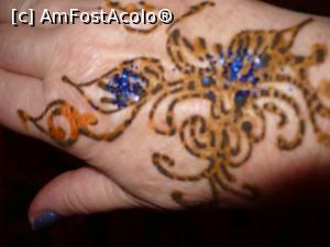 [P23] desenul cu henna...  » foto by Yolanda
 - 
<span class="allrVoted glyphicon glyphicon-heart hidden" id="av820579"></span>
<a class="m-l-10 hidden" id="sv820579" onclick="voting_Foto_DelVot(,820579,14438)" role="button">șterge vot <span class="glyphicon glyphicon-remove"></span></a>
<a id="v9820579" class=" c-red"  onclick="voting_Foto_SetVot(820579)" role="button"><span class="glyphicon glyphicon-heart-empty"></span> <b>LIKE</b> = Votează poza</a> <img class="hidden"  id="f820579W9" src="/imagini/loader.gif" border="0" /><span class="AjErrMes hidden" id="e820579ErM"></span>