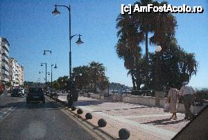 [P02] Faleza din Estepona. Plaja pe dreapta si Carrefour mare putin inainte.  » foto by Albinoium
 - 
<span class="allrVoted glyphicon glyphicon-heart hidden" id="av433919"></span>
<a class="m-l-10 hidden" id="sv433919" onclick="voting_Foto_DelVot(,433919,14441)" role="button">șterge vot <span class="glyphicon glyphicon-remove"></span></a>
<a id="v9433919" class=" c-red"  onclick="voting_Foto_SetVot(433919)" role="button"><span class="glyphicon glyphicon-heart-empty"></span> <b>LIKE</b> = Votează poza</a> <img class="hidden"  id="f433919W9" src="/imagini/loader.gif" border="0" /><span class="AjErrMes hidden" id="e433919ErM"></span>