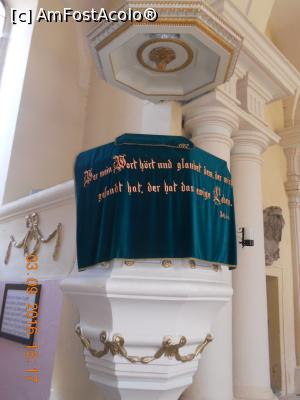 [P15] Amvonul din Biserica Evanghelică Miercurea Sibiului » foto by zlatna
 - 
<span class="allrVoted glyphicon glyphicon-heart hidden" id="av819324"></span>
<a class="m-l-10 hidden" id="sv819324" onclick="voting_Foto_DelVot(,819324,14490)" role="button">șterge vot <span class="glyphicon glyphicon-remove"></span></a>
<a id="v9819324" class=" c-red"  onclick="voting_Foto_SetVot(819324)" role="button"><span class="glyphicon glyphicon-heart-empty"></span> <b>LIKE</b> = Votează poza</a> <img class="hidden"  id="f819324W9" src="/imagini/loader.gif" border="0" /><span class="AjErrMes hidden" id="e819324ErM"></span>