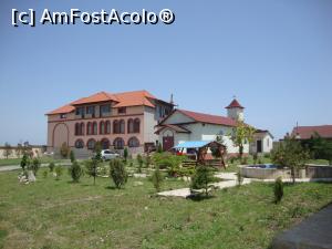 [P42] Mănăstirea ”Sfinții Ierarhi Nicolae și Bretanion” - în curtea mănăstirii se află alte clădiri în care accesul vizitatorilor nu este permis.  » foto by Floryn81
 - 
<span class="allrVoted glyphicon glyphicon-heart hidden" id="av753331"></span>
<a class="m-l-10 hidden" id="sv753331" onclick="voting_Foto_DelVot(,753331,14525)" role="button">șterge vot <span class="glyphicon glyphicon-remove"></span></a>
<a id="v9753331" class=" c-red"  onclick="voting_Foto_SetVot(753331)" role="button"><span class="glyphicon glyphicon-heart-empty"></span> <b>LIKE</b> = Votează poza</a> <img class="hidden"  id="f753331W9" src="/imagini/loader.gif" border="0" /><span class="AjErrMes hidden" id="e753331ErM"></span>