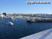 [P49] Bodø - Vedere din larg.  » foto by iulianic
 - 
<span class="allrVoted glyphicon glyphicon-heart hidden" id="av485556"></span>
<a class="m-l-10 hidden" id="sv485556" onclick="voting_Foto_DelVot(,485556,14621)" role="button">șterge vot <span class="glyphicon glyphicon-remove"></span></a>
<a id="v9485556" class=" c-red"  onclick="voting_Foto_SetVot(485556)" role="button"><span class="glyphicon glyphicon-heart-empty"></span> <b>LIKE</b> = Votează poza</a> <img class="hidden"  id="f485556W9" src="/imagini/loader.gif" border="0" /><span class="AjErrMes hidden" id="e485556ErM"></span>