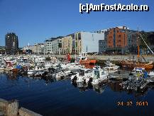 [P51] Bodø - În port.  » foto by iulianic
 - 
<span class="allrVoted glyphicon glyphicon-heart hidden" id="av485558"></span>
<a class="m-l-10 hidden" id="sv485558" onclick="voting_Foto_DelVot(,485558,14621)" role="button">șterge vot <span class="glyphicon glyphicon-remove"></span></a>
<a id="v9485558" class=" c-red"  onclick="voting_Foto_SetVot(485558)" role="button"><span class="glyphicon glyphicon-heart-empty"></span> <b>LIKE</b> = Votează poza</a> <img class="hidden"  id="f485558W9" src="/imagini/loader.gif" border="0" /><span class="AjErrMes hidden" id="e485558ErM"></span>
