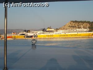 [P03] Ferry in greva, noi platim 25 euro de persoana sa ajungem pe Zakynthos. O afacere profitabila pentru unii...  » foto by florinvsc
 - 
<span class="allrVoted glyphicon glyphicon-heart hidden" id="av1012437"></span>
<a class="m-l-10 hidden" id="sv1012437" onclick="voting_Foto_DelVot(,1012437,14642)" role="button">șterge vot <span class="glyphicon glyphicon-remove"></span></a>
<a id="v91012437" class=" c-red"  onclick="voting_Foto_SetVot(1012437)" role="button"><span class="glyphicon glyphicon-heart-empty"></span> <b>LIKE</b> = Votează poza</a> <img class="hidden"  id="f1012437W9" src="/imagini/loader.gif" border="0" /><span class="AjErrMes hidden" id="e1012437ErM"></span>