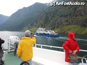 [P19] În drum spre Bergen - Cu 'Lady Elisabeth' în croazieră pe Sognefjord. Alte nave de croazieră.  » foto by iulianic
 - 
<span class="allrVoted glyphicon glyphicon-heart hidden" id="av475134"></span>
<a class="m-l-10 hidden" id="sv475134" onclick="voting_Foto_DelVot(,475134,14660)" role="button">șterge vot <span class="glyphicon glyphicon-remove"></span></a>
<a id="v9475134" class=" c-red"  onclick="voting_Foto_SetVot(475134)" role="button"><span class="glyphicon glyphicon-heart-empty"></span> <b>LIKE</b> = Votează poza</a> <img class="hidden"  id="f475134W9" src="/imagini/loader.gif" border="0" /><span class="AjErrMes hidden" id="e475134ErM"></span>