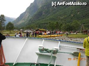 [P32] În drum spre Bergen - Cu 'Lady Elisabeth' în croazieră pe Sognefjord. Debarcarea la Gudvangen.  » foto by iulianic
 - 
<span class="allrVoted glyphicon glyphicon-heart hidden" id="av475147"></span>
<a class="m-l-10 hidden" id="sv475147" onclick="voting_Foto_DelVot(,475147,14660)" role="button">șterge vot <span class="glyphicon glyphicon-remove"></span></a>
<a id="v9475147" class=" c-red"  onclick="voting_Foto_SetVot(475147)" role="button"><span class="glyphicon glyphicon-heart-empty"></span> <b>LIKE</b> = Votează poza</a> <img class="hidden"  id="f475147W9" src="/imagini/loader.gif" border="0" /><span class="AjErrMes hidden" id="e475147ErM"></span>