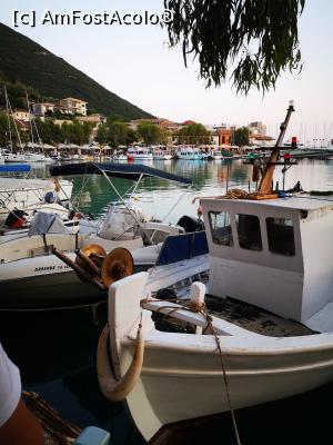 [P09] Vassiliki - portul » foto by Artiglio
 - 
<span class="allrVoted glyphicon glyphicon-heart hidden" id="av1140860"></span>
<a class="m-l-10 hidden" id="sv1140860" onclick="voting_Foto_DelVot(,1140860,14691)" role="button">șterge vot <span class="glyphicon glyphicon-remove"></span></a>
<a id="v91140860" class=" c-red"  onclick="voting_Foto_SetVot(1140860)" role="button"><span class="glyphicon glyphicon-heart-empty"></span> <b>LIKE</b> = Votează poza</a> <img class="hidden"  id="f1140860W9" src="/imagini/loader.gif" border="0" /><span class="AjErrMes hidden" id="e1140860ErM"></span>