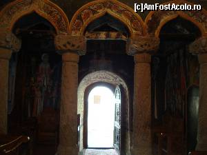 [P30] Vom ieși din biserica veche a Mănăstirii Sinaia.  » foto by Floryn81
 - 
<span class="allrVoted glyphicon glyphicon-heart hidden" id="av642893"></span>
<a class="m-l-10 hidden" id="sv642893" onclick="voting_Foto_DelVot(,642893,14696)" role="button">șterge vot <span class="glyphicon glyphicon-remove"></span></a>
<a id="v9642893" class=" c-red"  onclick="voting_Foto_SetVot(642893)" role="button"><span class="glyphicon glyphicon-heart-empty"></span> <b>LIKE</b> = Votează poza</a> <img class="hidden"  id="f642893W9" src="/imagini/loader.gif" border="0" /><span class="AjErrMes hidden" id="e642893ErM"></span>