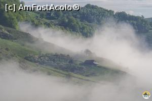 [P11] Dimineața in Fundătura Ponorului » foto by Mika
 - 
<span class="allrVoted glyphicon glyphicon-heart hidden" id="av1299237"></span>
<a class="m-l-10 hidden" id="sv1299237" onclick="voting_Foto_DelVot(,1299237,14749)" role="button">șterge vot <span class="glyphicon glyphicon-remove"></span></a>
<a id="v91299237" class=" c-red"  onclick="voting_Foto_SetVot(1299237)" role="button"><span class="glyphicon glyphicon-heart-empty"></span> <b>LIKE</b> = Votează poza</a> <img class="hidden"  id="f1299237W9" src="/imagini/loader.gif" border="0" /><span class="AjErrMes hidden" id="e1299237ErM"></span>