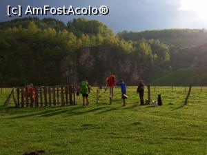 [P13] Mai sărim și c&acirc;te un gard » foto by Mika
 - 
<span class="allrVoted glyphicon glyphicon-heart hidden" id="av1299239"></span>
<a class="m-l-10 hidden" id="sv1299239" onclick="voting_Foto_DelVot(,1299239,14749)" role="button">șterge vot <span class="glyphicon glyphicon-remove"></span></a>
<a id="v91299239" class=" c-red"  onclick="voting_Foto_SetVot(1299239)" role="button"><span class="glyphicon glyphicon-heart-empty"></span> <b>LIKE</b> = Votează poza</a> <img class="hidden"  id="f1299239W9" src="/imagini/loader.gif" border="0" /><span class="AjErrMes hidden" id="e1299239ErM"></span>