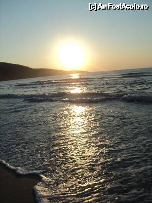 [P05] Rasarit de soare la Golden Beach » foto by alinabonis*
 - 
<span class="allrVoted glyphicon glyphicon-heart hidden" id="av445432"></span>
<a class="m-l-10 hidden" id="sv445432" onclick="voting_Foto_DelVot(,445432,14772)" role="button">șterge vot <span class="glyphicon glyphicon-remove"></span></a>
<a id="v9445432" class=" c-red"  onclick="voting_Foto_SetVot(445432)" role="button"><span class="glyphicon glyphicon-heart-empty"></span> <b>LIKE</b> = Votează poza</a> <img class="hidden"  id="f445432W9" src="/imagini/loader.gif" border="0" /><span class="AjErrMes hidden" id="e445432ErM"></span>