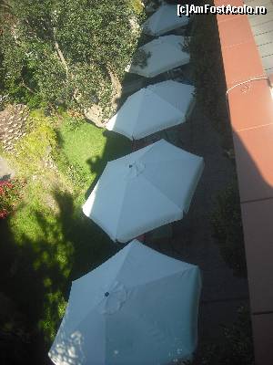 [P10] vedere de la etaj, din balcon, spre curtea interioara, umbroasa, de la Hotel Edem » foto by sorin_gabriel
 - 
<span class="allrVoted glyphicon glyphicon-heart hidden" id="av520019"></span>
<a class="m-l-10 hidden" id="sv520019" onclick="voting_Foto_DelVot(,520019,14783)" role="button">șterge vot <span class="glyphicon glyphicon-remove"></span></a>
<a id="v9520019" class=" c-red"  onclick="voting_Foto_SetVot(520019)" role="button"><span class="glyphicon glyphicon-heart-empty"></span> <b>LIKE</b> = Votează poza</a> <img class="hidden"  id="f520019W9" src="/imagini/loader.gif" border="0" /><span class="AjErrMes hidden" id="e520019ErM"></span>