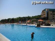 [P01] Piscina hotelului » foto by chucky31*
 - 
<span class="allrVoted glyphicon glyphicon-heart hidden" id="av187771"></span>
<a class="m-l-10 hidden" id="sv187771" onclick="voting_Foto_DelVot(,187771,14794)" role="button">șterge vot <span class="glyphicon glyphicon-remove"></span></a>
<a id="v9187771" class=" c-red"  onclick="voting_Foto_SetVot(187771)" role="button"><span class="glyphicon glyphicon-heart-empty"></span> <b>LIKE</b> = Votează poza</a> <img class="hidden"  id="f187771W9" src="/imagini/loader.gif" border="0" /><span class="AjErrMes hidden" id="e187771ErM"></span>