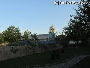 [P19] La Pensiunea Vanessa. Gard in gard cu Biserica Lipoveneasca » foto by Testosu'
 - 
<span class="allrVoted glyphicon glyphicon-heart hidden" id="av677721"></span>
<a class="m-l-10 hidden" id="sv677721" onclick="voting_Foto_DelVot(,677721,14885)" role="button">șterge vot <span class="glyphicon glyphicon-remove"></span></a>
<a id="v9677721" class=" c-red"  onclick="voting_Foto_SetVot(677721)" role="button"><span class="glyphicon glyphicon-heart-empty"></span> <b>LIKE</b> = Votează poza</a> <img class="hidden"  id="f677721W9" src="/imagini/loader.gif" border="0" /><span class="AjErrMes hidden" id="e677721ErM"></span>