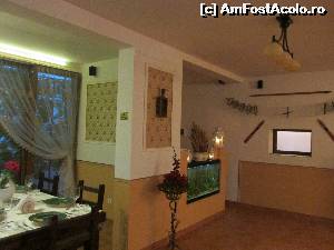 [P22] Sala de mese » foto by Testosu'
 - 
<span class="allrVoted glyphicon glyphicon-heart hidden" id="av677724"></span>
<a class="m-l-10 hidden" id="sv677724" onclick="voting_Foto_DelVot(,677724,14885)" role="button">șterge vot <span class="glyphicon glyphicon-remove"></span></a>
<a id="v9677724" class=" c-red"  onclick="voting_Foto_SetVot(677724)" role="button"><span class="glyphicon glyphicon-heart-empty"></span> <b>LIKE</b> = Votează poza</a> <img class="hidden"  id="f677724W9" src="/imagini/loader.gif" border="0" /><span class="AjErrMes hidden" id="e677724ErM"></span>