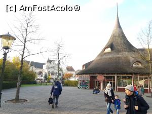 [P05] Efteling parc » foto by andreea_c
 - 
<span class="allrVoted glyphicon glyphicon-heart hidden" id="av942970"></span>
<a class="m-l-10 hidden" id="sv942970" onclick="voting_Foto_DelVot(,942970,15013)" role="button">șterge vot <span class="glyphicon glyphicon-remove"></span></a>
<a id="v9942970" class=" c-red"  onclick="voting_Foto_SetVot(942970)" role="button"><span class="glyphicon glyphicon-heart-empty"></span> <b>LIKE</b> = Votează poza</a> <img class="hidden"  id="f942970W9" src="/imagini/loader.gif" border="0" /><span class="AjErrMes hidden" id="e942970ErM"></span>