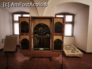[P12] Prin muzeu - în stânga panou informativ , așa cum se pot gîsi în toate sălile » foto by Pușcașu Marin
 - 
<span class="allrVoted glyphicon glyphicon-heart hidden" id="av1530322"></span>
<a class="m-l-10 hidden" id="sv1530322" onclick="voting_Foto_DelVot(,1530322,15092)" role="button">șterge vot <span class="glyphicon glyphicon-remove"></span></a>
<a id="v91530322" class=" c-red"  onclick="voting_Foto_SetVot(1530322)" role="button"><span class="glyphicon glyphicon-heart-empty"></span> <b>LIKE</b> = Votează poza</a> <img class="hidden"  id="f1530322W9" src="/imagini/loader.gif" border="0" /><span class="AjErrMes hidden" id="e1530322ErM"></span>