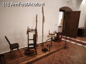 [P13] O altă sală cu descrierea meșteșugurilor din secolele al XVII-lea și al XVIII-lea » foto by Pușcașu Marin
 - 
<span class="allrVoted glyphicon glyphicon-heart hidden" id="av1530323"></span>
<a class="m-l-10 hidden" id="sv1530323" onclick="voting_Foto_DelVot(,1530323,15092)" role="button">șterge vot <span class="glyphicon glyphicon-remove"></span></a>
<a id="v91530323" class=" c-red"  onclick="voting_Foto_SetVot(1530323)" role="button"><span class="glyphicon glyphicon-heart-empty"></span> <b>LIKE</b> = Votează poza</a> <img class="hidden"  id="f1530323W9" src="/imagini/loader.gif" border="0" /><span class="AjErrMes hidden" id="e1530323ErM"></span>
