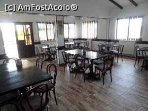 [P03] Restaurantul la interior. » foto by Safta Radu
 - 
<span class="allrVoted glyphicon glyphicon-heart hidden" id="av1233795"></span>
<a class="m-l-10 hidden" id="sv1233795" onclick="voting_Foto_DelVot(,1233795,15098)" role="button">șterge vot <span class="glyphicon glyphicon-remove"></span></a>
<a id="v91233795" class=" c-red"  onclick="voting_Foto_SetVot(1233795)" role="button"><span class="glyphicon glyphicon-heart-empty"></span> <b>LIKE</b> = Votează poza</a> <img class="hidden"  id="f1233795W9" src="/imagini/loader.gif" border="0" /><span class="AjErrMes hidden" id="e1233795ErM"></span>