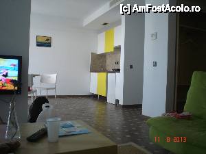 [P14] Apartament junior, vedere spre dining-room dinspre canapea.  » foto by Storia
 - 
<span class="allrVoted glyphicon glyphicon-heart hidden" id="av460191"></span>
<a class="m-l-10 hidden" id="sv460191" onclick="voting_Foto_DelVot(,460191,15186)" role="button">șterge vot <span class="glyphicon glyphicon-remove"></span></a>
<a id="v9460191" class=" c-red"  onclick="voting_Foto_SetVot(460191)" role="button"><span class="glyphicon glyphicon-heart-empty"></span> <b>LIKE</b> = Votează poza</a> <img class="hidden"  id="f460191W9" src="/imagini/loader.gif" border="0" /><span class="AjErrMes hidden" id="e460191ErM"></span>