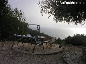 [P04] Balansoarul din curtea pensiunii » foto by corycory220576
 - 
<span class="allrVoted glyphicon glyphicon-heart hidden" id="av502369"></span>
<a class="m-l-10 hidden" id="sv502369" onclick="voting_Foto_DelVot(,502369,15305)" role="button">șterge vot <span class="glyphicon glyphicon-remove"></span></a>
<a id="v9502369" class=" c-red"  onclick="voting_Foto_SetVot(502369)" role="button"><span class="glyphicon glyphicon-heart-empty"></span> <b>LIKE</b> = Votează poza</a> <img class="hidden"  id="f502369W9" src="/imagini/loader.gif" border="0" /><span class="AjErrMes hidden" id="e502369ErM"></span>