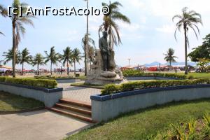 [P75] Santos, Praia do Boqueirão, Statue Vicente de Carvalho, om politic, aboliționist, deputat, magistrat și avocat, ziarist, poet și nuvelist brazilian este și denumirea marelui bulevard » foto by mprofeanu
 - 
<span class="allrVoted glyphicon glyphicon-heart hidden" id="av1078983"></span>
<a class="m-l-10 hidden" id="sv1078983" onclick="voting_Foto_DelVot(,1078983,15313)" role="button">șterge vot <span class="glyphicon glyphicon-remove"></span></a>
<a id="v91078983" class=" c-red"  onclick="voting_Foto_SetVot(1078983)" role="button"><span class="glyphicon glyphicon-heart-empty"></span> <b>LIKE</b> = Votează poza</a> <img class="hidden"  id="f1078983W9" src="/imagini/loader.gif" border="0" /><span class="AjErrMes hidden" id="e1078983ErM"></span>